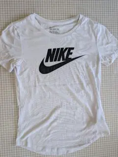 NIKE ナイキ スポーツウェア Tシャツ ホワイト 半袖 レディース