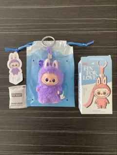 POP MART PIN FOR LOVE ラブブ イニシャル T