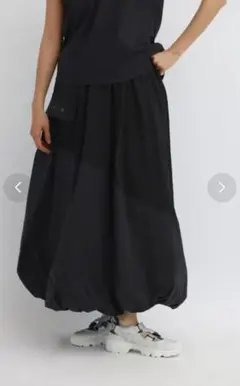 【新品未使用】LASUD メッシュポーチ付バルーンスカート ブラック