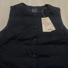 無印良品　ノーカラーベスト Mサイズ 黒