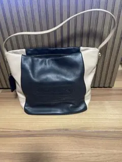 COACH バイカラー レザー トートバッグのサムネイル