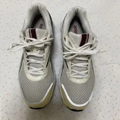 Reebok RUNTONE ACTION スニーカー ホワイト　27.５cmのサムネイル