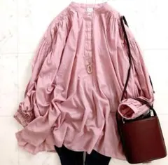 美品　アーバンリサーチドアーズ　コットンボイルギャザーブラウス　ゆったり　ピンク