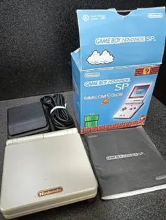 ゲームボーイアドバンス SP ファミコンカラー　箱付き