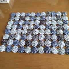 ハンドメイド ヨーヨーキルト ブルー