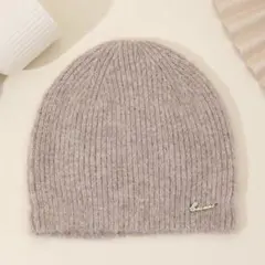 ビーニーのサムネイル
