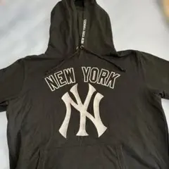 MLB NEW YORK YANKEES フード付きパーカー ブラック