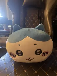 ちいかわもっちるねそべりBIGぬいぐるみ ハチワレ