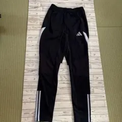 adidas AEROREADY スリムフィットジャージパンツ