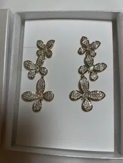 ANNAN WEDDING フラワーモチーフ ピアス