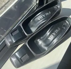 PRADA 黒 フラットシューズ スクエアトゥ 革靴 ローファー