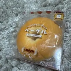 iBLOOM ブルーム クリームパン スクイーズ - メルカリ