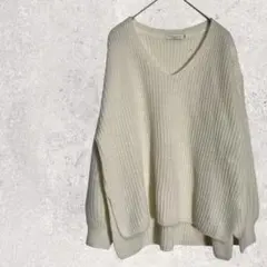 アース　ニット　白　M　Vネック　セーター　オーバーサイズ　リブ編み　レース編み