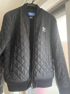 アディダスキルティングジャケット