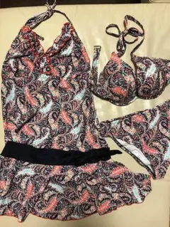 ワンピース付き水着  新品