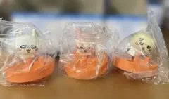 ちいかわ　ココイチ　スプーン置きフィギュア　モモンガ　古本屋　ラッコ