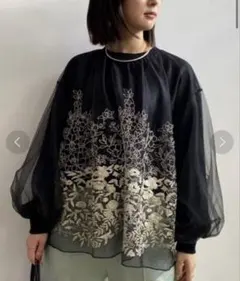 【最安値】AMERI LULA TULLE EMBROIDERY SWEATのサムネイル