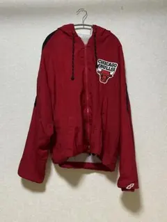 ナイロンジャケット 赤 フード付き