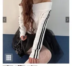 オフショルダー ホワイト スウェット トップス