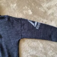 Reebok フード付きジップアップ パーカー とパンツセット