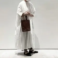 la chic baton ダブルフリル カフタンドレス ホワイト リネン 美品 la chic baton ダブルフリル カフタンドレス ホワイト リネン 美品