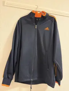 アディダス adidas ジャケットのサムネイル