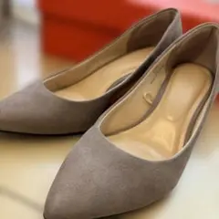 【ユニクロ】シンプルベージュパンプス　5センチヒール