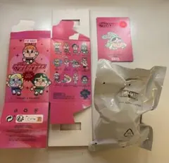 POP MART CRYBABY パワーパフガールズ フィギュアと焼き菓子工房