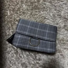 チェック柄 ショルダーバッグ タッセル付き