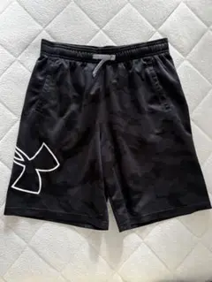 Under Armour 迷彩ショートパンツ　YXL 160cm