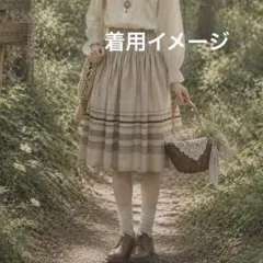 COMME CA ISM フレアスカート ベージュ Mサイズ　森ガールのサムネイル