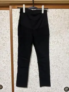マタニティ 黒 パンツのサムネイル