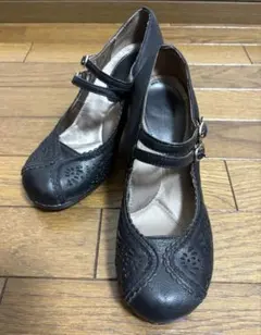 【3/1まで】あしながおじさん ダブルストラップ 黒 パンプス ブラック