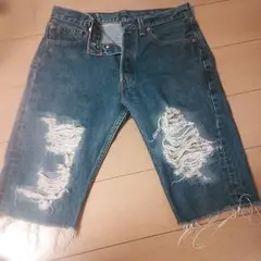 美品!!　Levi's　501xxダメージハーフジーンズのサムネイル