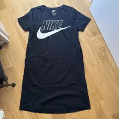 Nike 半袖ワンピース Lサイズ 黒　150のサムネイル
