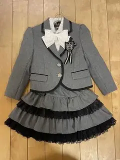 フォーマルスーツ グレーと黒のストライプ120　3点セット