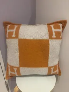 HERMES アヴァロン・ジャンプH クッション カシミア混ウール イエロー