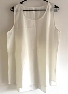 【新品】 タンクトップ　ノースリーブチュニック　白のサムネイル