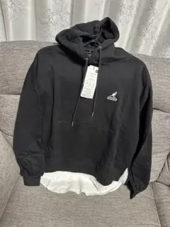 新品未使用　カンゴールパーカー