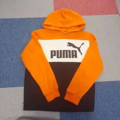 PUMA オレンジ黒 パーカー150