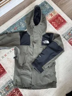 THE NORTH FACE GORE-TEX マウンテンパーカーのサムネイル