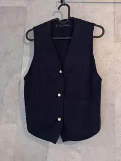 マルティニーク　パールボタン　ニットジレ