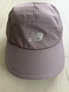 【新品未使用品】New Balance キャップ ランニング　くすみピンクのサムネイル