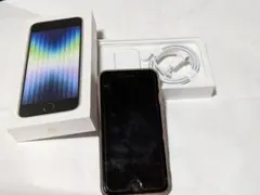 ま*ん様 Apple iPhone SE (第3世代) 本体スターライト64GB