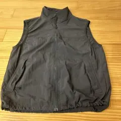 黒 ジップアップ ベスト