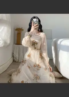 刺繍ワンピース