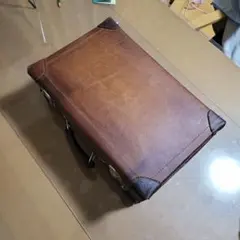 Item thumbnail for item c3846586-6aef-4fbf-bfaf-71cc3c5a95c9