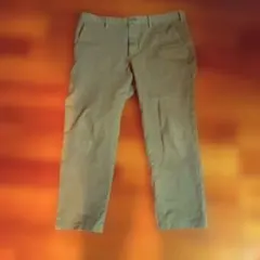 UNIQLO★カーキ★チノパン★ウエスト85cm★ストレッチ感★股下短め★中古品