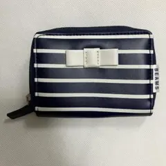 steady.付録BEAMS（ビームス）の多機能型カードケース