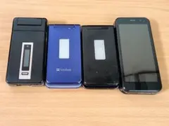 【ジャンク 】携帯電話本体４台セット アダプター付き
